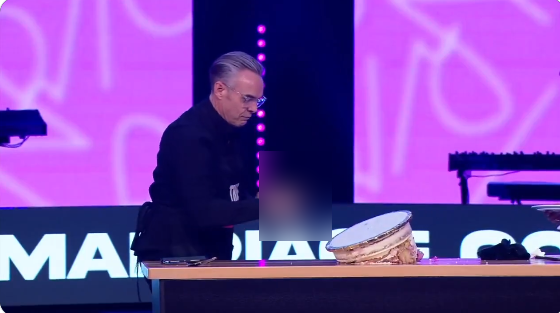 Pastor Stabs Himself During Sermon Illustration: ‘It’s sticking 5 inches out the back of my hand!’